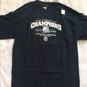 NWOT TAMPA LIGHTNING 2004 STANLEY CUP TEE